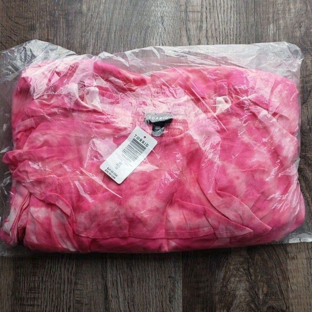 Torrid 00X Tie-Dye Cold Shoulder Handkerchief Skater Dress - Picture 4 of 4
